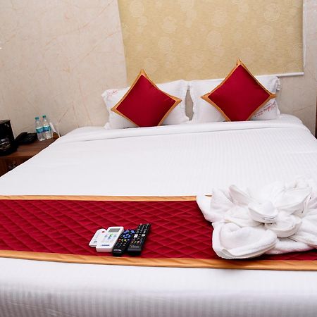 Готель Sri Vishnu Residency Sriperumbudur Екстер'єр фото