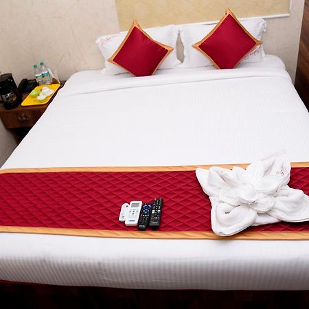 Готель Sri Vishnu Residency Sriperumbudur Екстер'єр фото